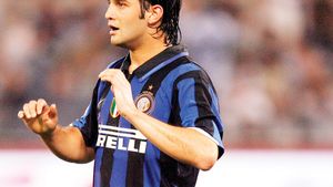 Chivu "highlander",** "jokerul lui Mourinho"!