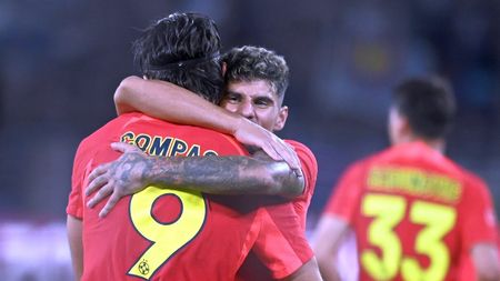Florinel Coman e acuzat că l-ar fi „lucrat” pe Andrea Compagno! Ce le-ar fi cerut vedeta FCSB lui Pintilii și Charalambous la pauza unui meci