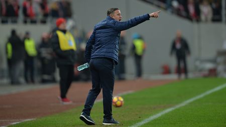 Învins tactic de Andone, Reghe a găsit vinovații: "Am avut penalty în minutul 16" /  "Acești băieți trebuie să înțeleagă că ei trebuie să fie fundași". Ce l-a supărat pe antrenorul Stelei