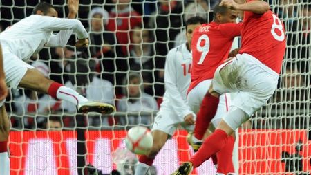 VIDEO** Campionii Africii, "uciși" într-o repriză de Crouch