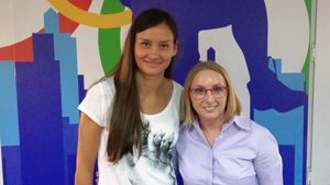 Război la distanță între CSM București și Alba Blaj. Campioana a lăsat echipa ardeleană fără cea mai valoroasă jucătoare tricoloră, Adina Salaoru, căpitanul naționalei României