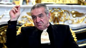 Gigi Becali, declarații fabuloase despre Octavian Popescu: „E Alain Delon? E Brad Pitt? Nu, e cel mai bun jucător din România!”