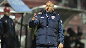 Ședință de urgență la CFR Cluj: Vasile Miriuță e dorit de jucători în locul lui Dan Petrescu! Cine se opune variantelor Adrian Mutu și Edi Iordănescu | EXCLUSIV