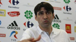 Pițurcă: "Dinamo a jucat bine, rezultatul nu e rușinos"