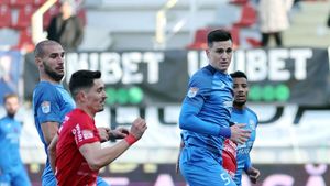 Academica Clinceni - Chindia Târgoviște, 0-1! Neguț a marcat unicul gol. Cartonaș roșu pentru gazde