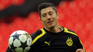 Răsturnare de situație după ce Bayern a primit "interzis" la Lewandowski! Măsura pe care vor s-o ia șefii lui Dortmund