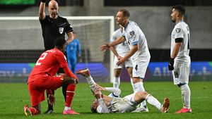 Presa din Israel îl distruge pe Anthony Taylor și îl jignește într-un mod incredibil, după ce arbitrul englez a refuzat un penalty gazdelor în meciul cu Elveția!