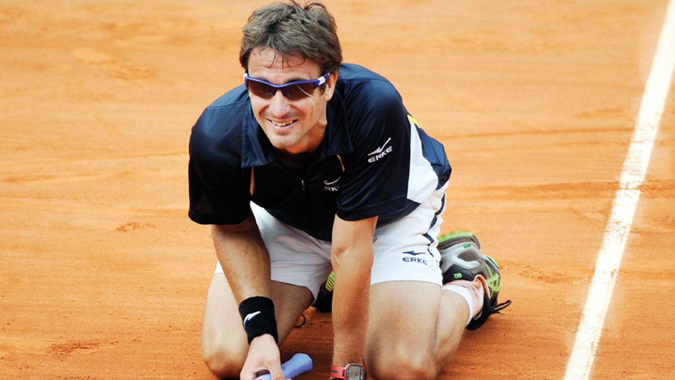 Tommy îi dă culoare Parisului