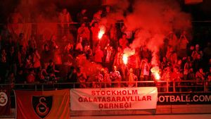 Poliția din Istanbul a arestat 31 de suporteri după derby-ul Galatasaray - Beșiktaș (1-2)