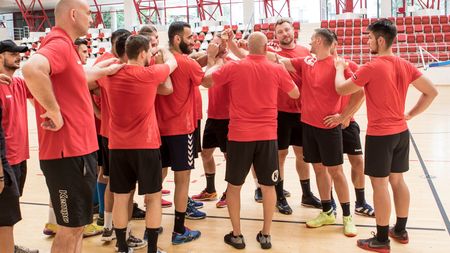 Dinamo a luat startul cu 14 jucători. Campioana anunță că mai transferă în această săptămână un inter dreapta 