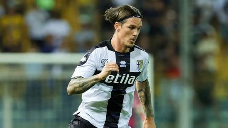 Anunțul momentului despre transferul lui Dennis Man de la Parma! Impresarul Victor Becali recunoaște oferta care îl poate readuce în prim-plan pe internațional: „E o variantă, dar nu e singura” | EXCLUSIV