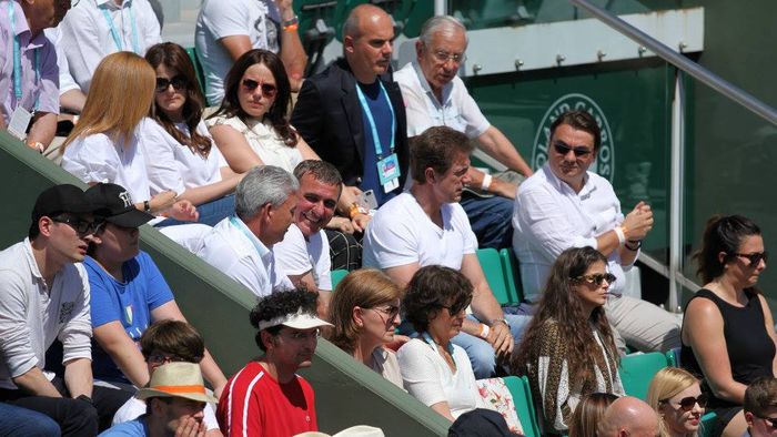 FOTO | "Regele", "Regina" și "Baciul"! Halep a avut parte de spectatori de lux la semifinala cu Muguruza. Alături de cine au stat Hagi și Popescu