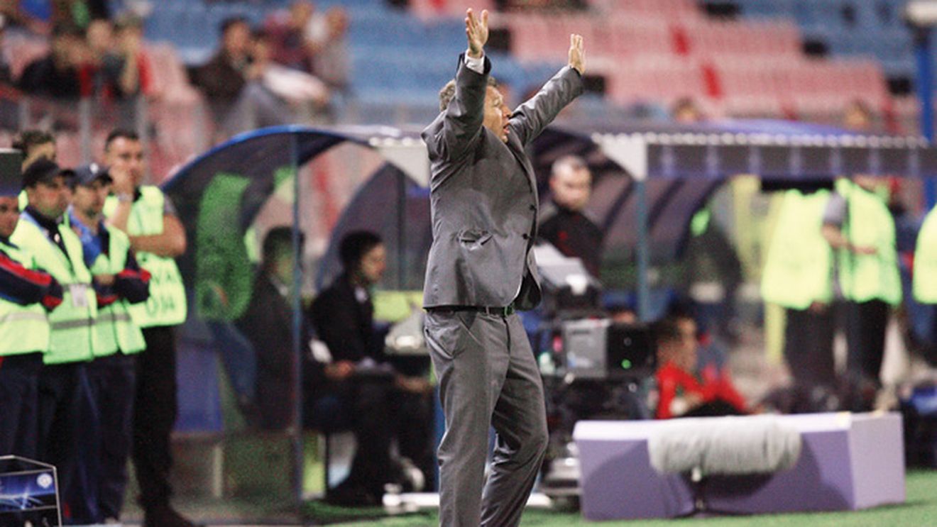 Petrescu, selecționerul Scoției? **"Aștept să mă apeleze!"