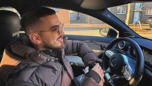 A jucat la FCSB, dar a ajuns să locuiască într-un azil de bătrâni cu soția lui: „Pe pas de prăpastie, fără bani”