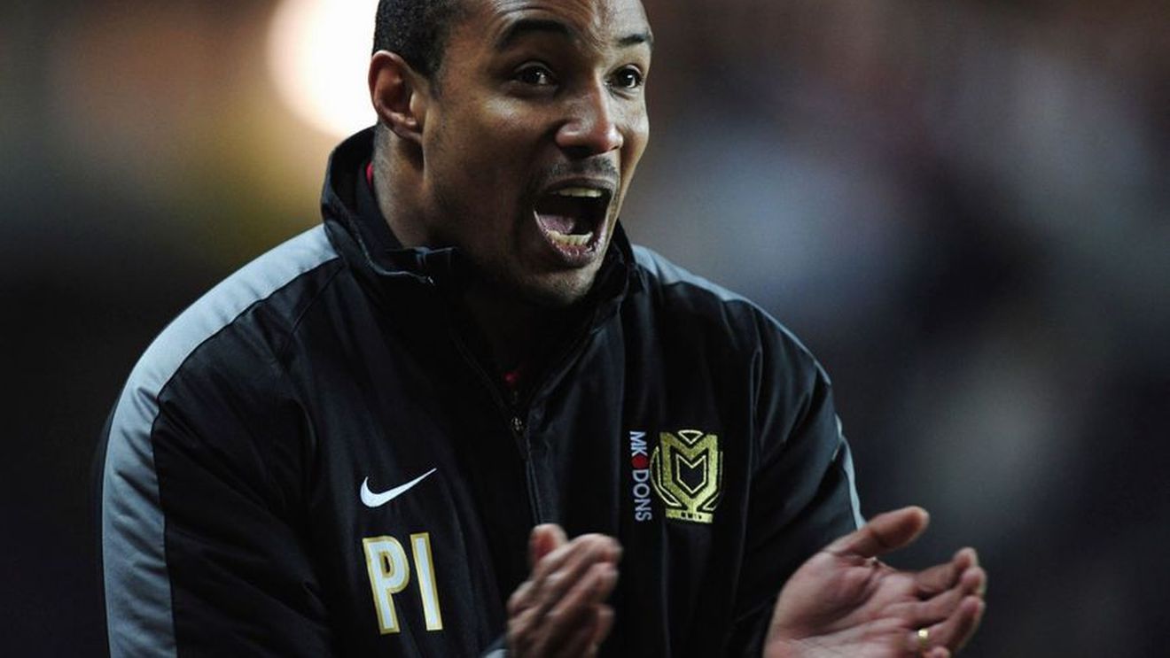 Mai rău ca în România! Incredibil: un fost star de la Liverpool și United a fost concediat prin SMS