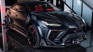 Mirel Rădoi și-a luat un nou bolid! A făcut senzație la meciul Rapidului cu o mașină care costă peste 400.000 de euro | FOTO&VIDEO