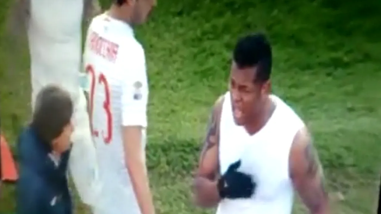 Coșmarul de la Sassuolo. VIDEO | Jucătorii lui Inter și-au aruncat tricourile în tribune, fanii le-au returnat furioși