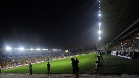 FOTO SPECTACULOS** O nouă bijuterie a fost inaugurată! Peste 15.000 de fani au arătat cine e Petrolul! Hagi&Co au făcut SHOW! Dinamo va avea viață grea AICI