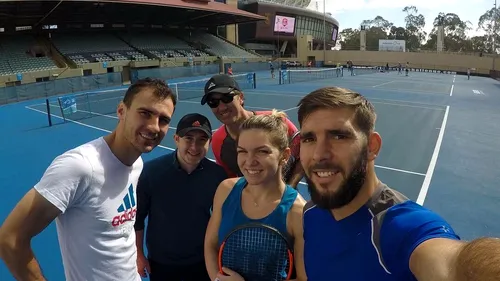 FOTO | Halep a efectuat primul antrenament în Australia. Cine e noul personaj din echipa Simonei și cum arată cvartetul care o sprijină 