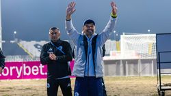 INTERVIU „Glumeam cu domnul primar, sunt Simeone al Hunedoarei!”. Florin Maxim, antrenorul Corvinului, seduce Superliga. EXCLUSIV