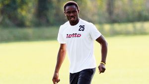 Adefemi, în formă la primul antrenament cu Rapid