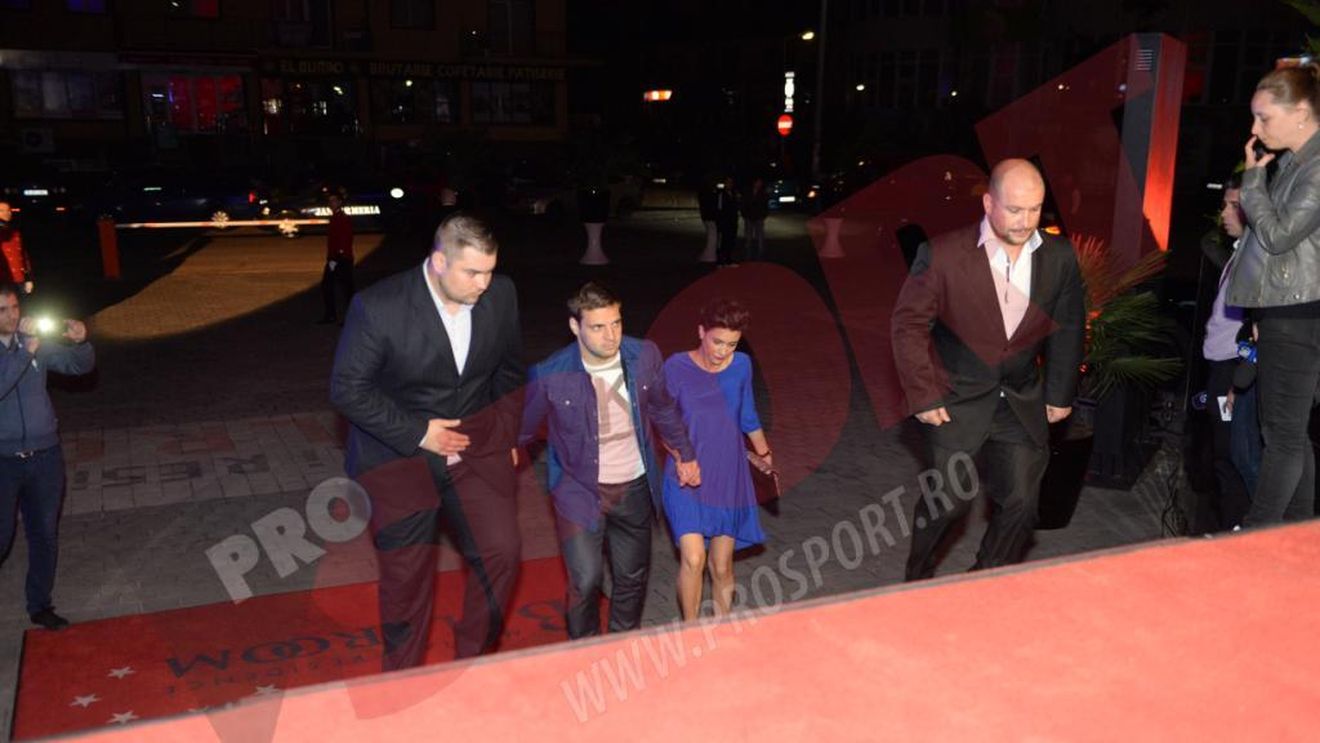 FOTO: Steliștii au petrecut alături de soții și iubite după finala Cupei României. Iubita lui Tătărușanu, din nou în prim plan