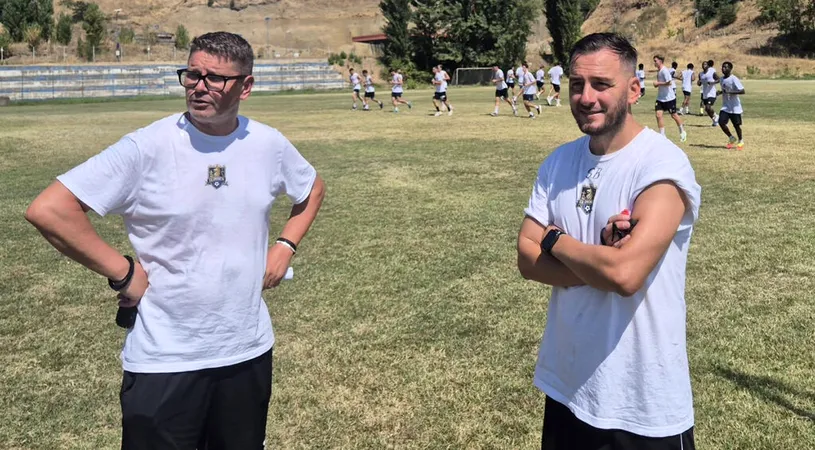 Ștefan Bărboianu a revenit pe gazon ca jucător, în Liga 4, iar la echipă e coleg cu un alt ”secund” al lui Flavius Stoican la CS Drobeta