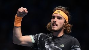 Finalist, la debutul în Turneul Campionilor. Stefanos Tsitsipas face punte între Melbourne și Londra și îl învinge pe Federer, după aceeași rețetă. "Sunt atât de mândru mine, astăzi!"