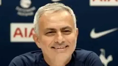 Moment haios cu Jose Mourinho, înainte de meciul cu Liverpool! Interviul cu antrenorul portughez a fost întrerupt de o mașină de spălat | VIDEO