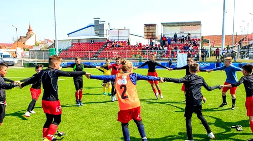 Școala „Aurel Vlaicu” din Arad a câștigat etapa a doua a Cupei Hagi Danone. Un fundaș stânga de meserie a fost desemnat cel mai bun portar