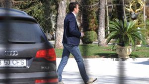 Străinii anunță un super antrenor la Steaua!** "Roș-albaștrii" sunt aproape de o lovitură de imagine!** Mutarea genială gândită de MM: cine poate fi urmașul lui Stoichiță