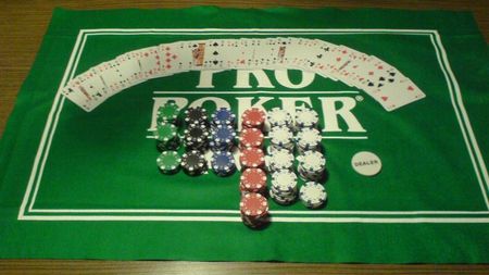 Ziariștii se întrec la Mamaia** în Cupa Presei la Poker!