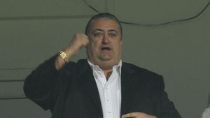 Premiere generalizată? Liga lui Mitică, "îngropată" în valize!