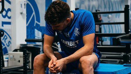 În plin scandal făcut de Gică Hagi, Ianis a fost „uitat” pe bancă la ultimul meci jucat de Rangers în campionat!