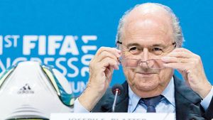 Blatter face o dezvăluire uluitoare: "Platini i-a spus fratelui meu că ar trebui să renunț la șefia FIFA, altfel o să intru la închisoare"