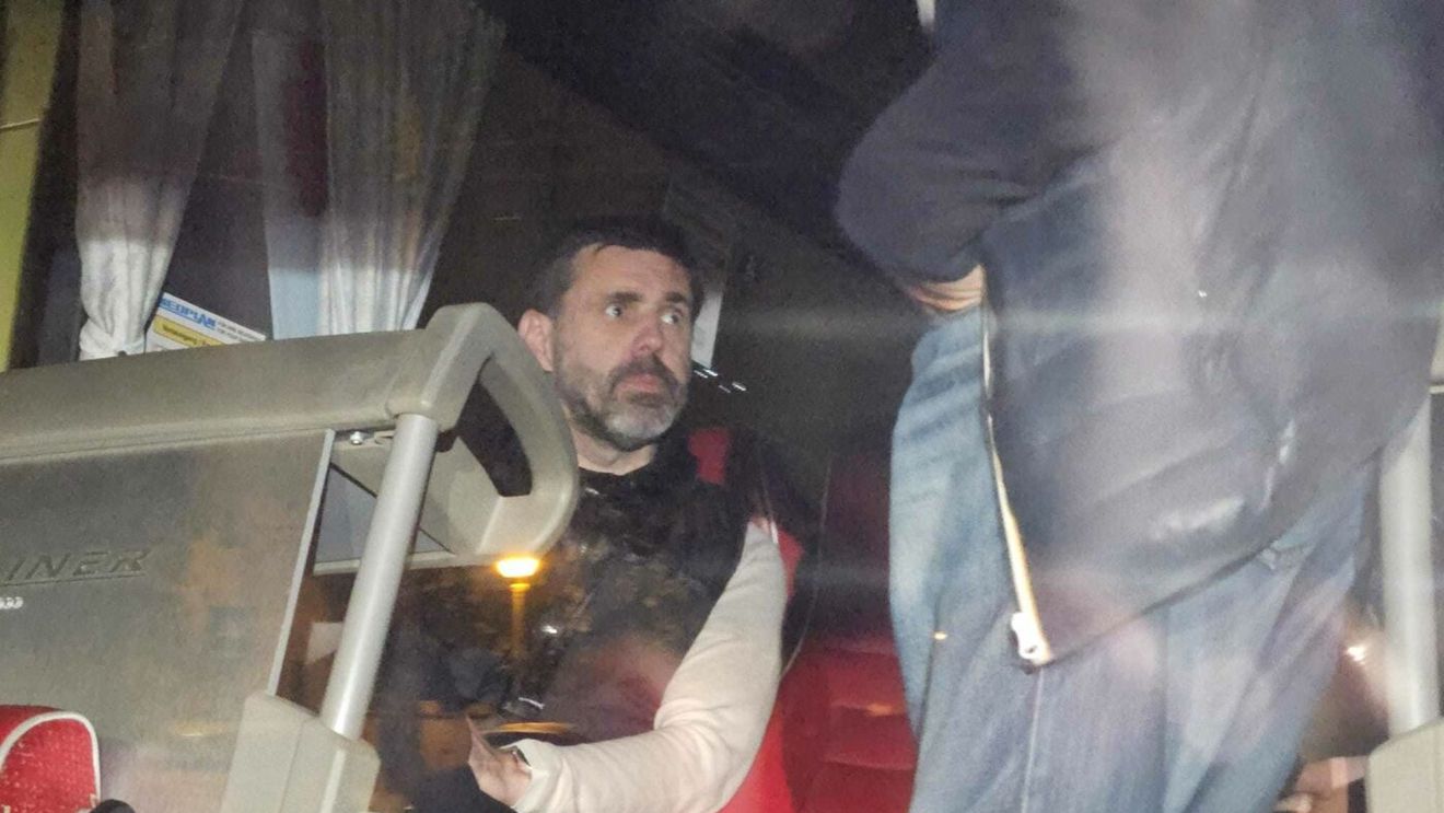 Ce a făcut Zeljko Kopic, antrenorul "câinilor", după ce ultraşii i-au cerut demisia la finalul meciului Dinamo - Voluntari 1-1! Imaginea care spune totul despre croat. FOTO PROSPORT