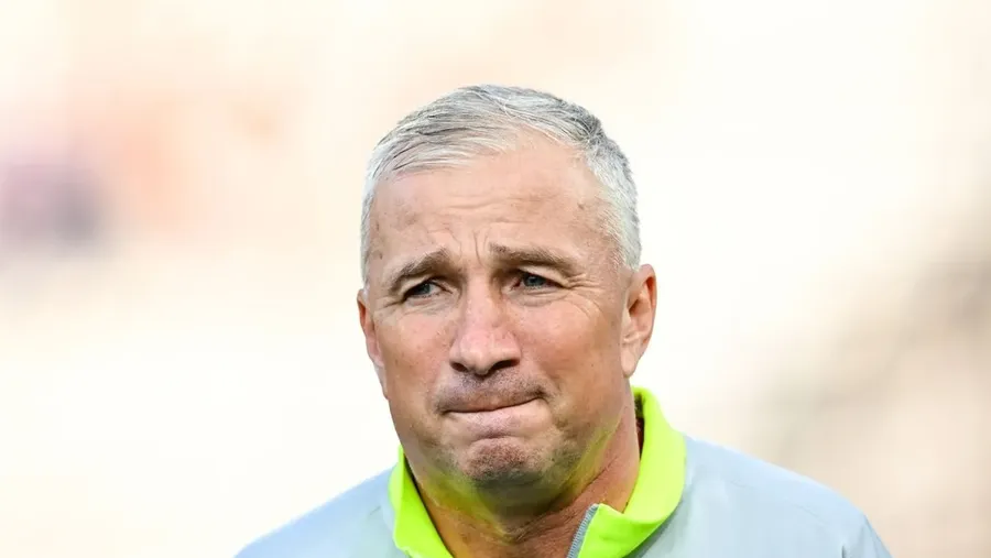 Dan Petrescu a rupt tăcerea despre boala lui. Ce i-a spus unui englez: „Mai face asta o lună"