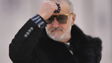 Gigi Becali a descoperit microfoane SRI în biroul său: „Pentru ce mă ascultați voi pe mine?”