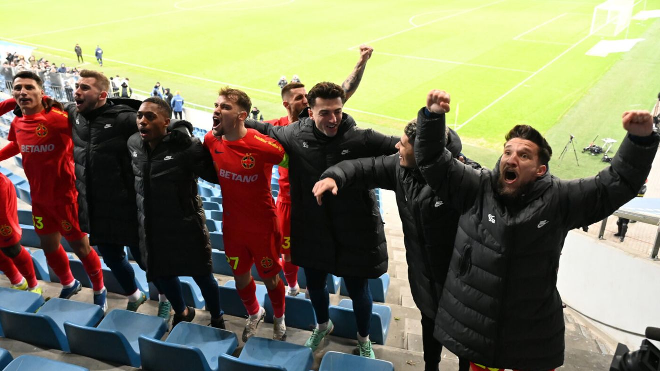 Alex Băluță le dă peste nas fanilor olteni care l-au înjurat în timpul partidei Universitatea Craiova - FCSB 0-3! Ce mesaj are pentru ultrașii din Bănie