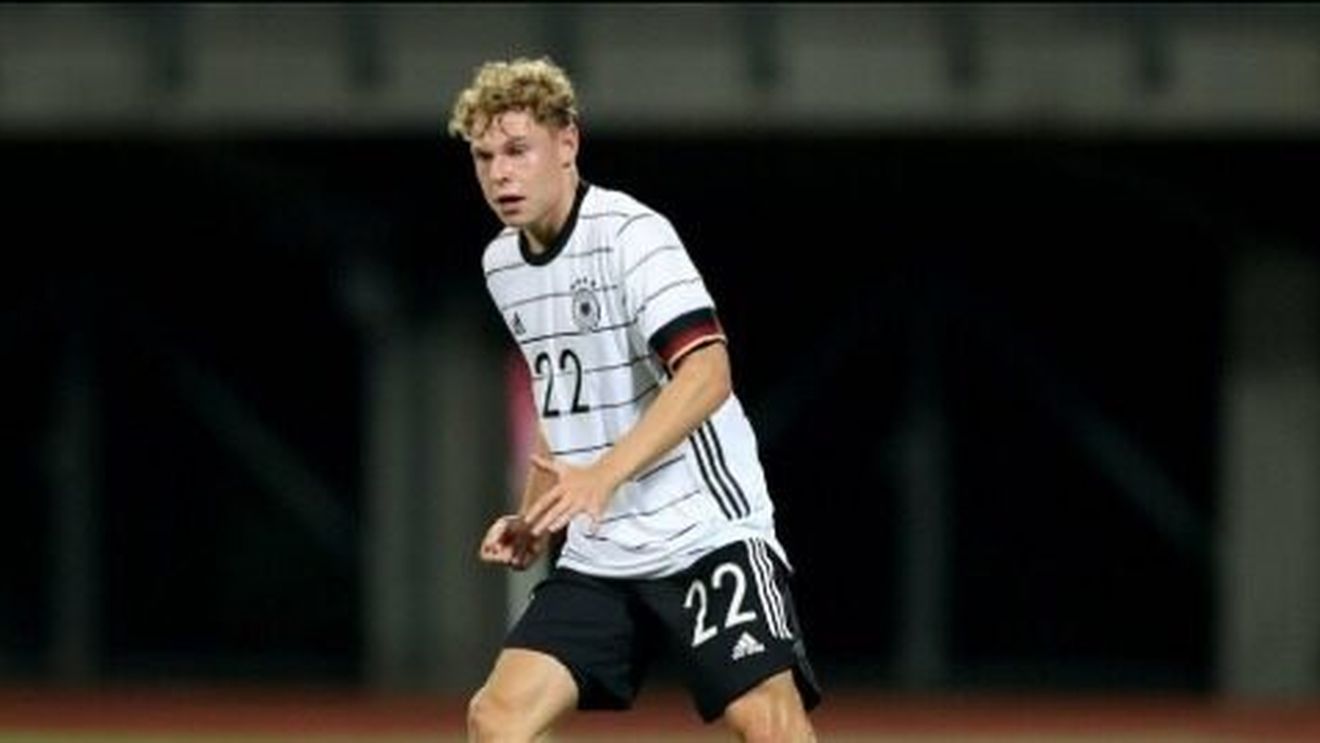 Fotbalistul care nu și-a irosit banii pe distracții. La 25 de ani, neamțul Ludewig poate trăi liniștit și din afaceri