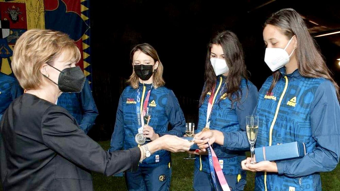 Canotorii medaliați la Jocurile Olimpice, premiați de Familia Regală a României la Palatul Elisabeta | FOTO