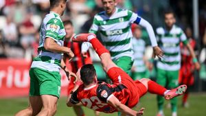Prima achiziție a FC Bihor pentru noul sezon, al patrulea marcator din Liga 2, eliminat înaintea jocului direct! Ioan Hora a semnat prelungirea