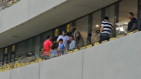 N-a mai jucat de luni bune pentru FCSB, dar rămâne un idol pentru fani! Cum a fost primit fotbalistul pe care Gigi Becali a cerut 4 milioane de euro