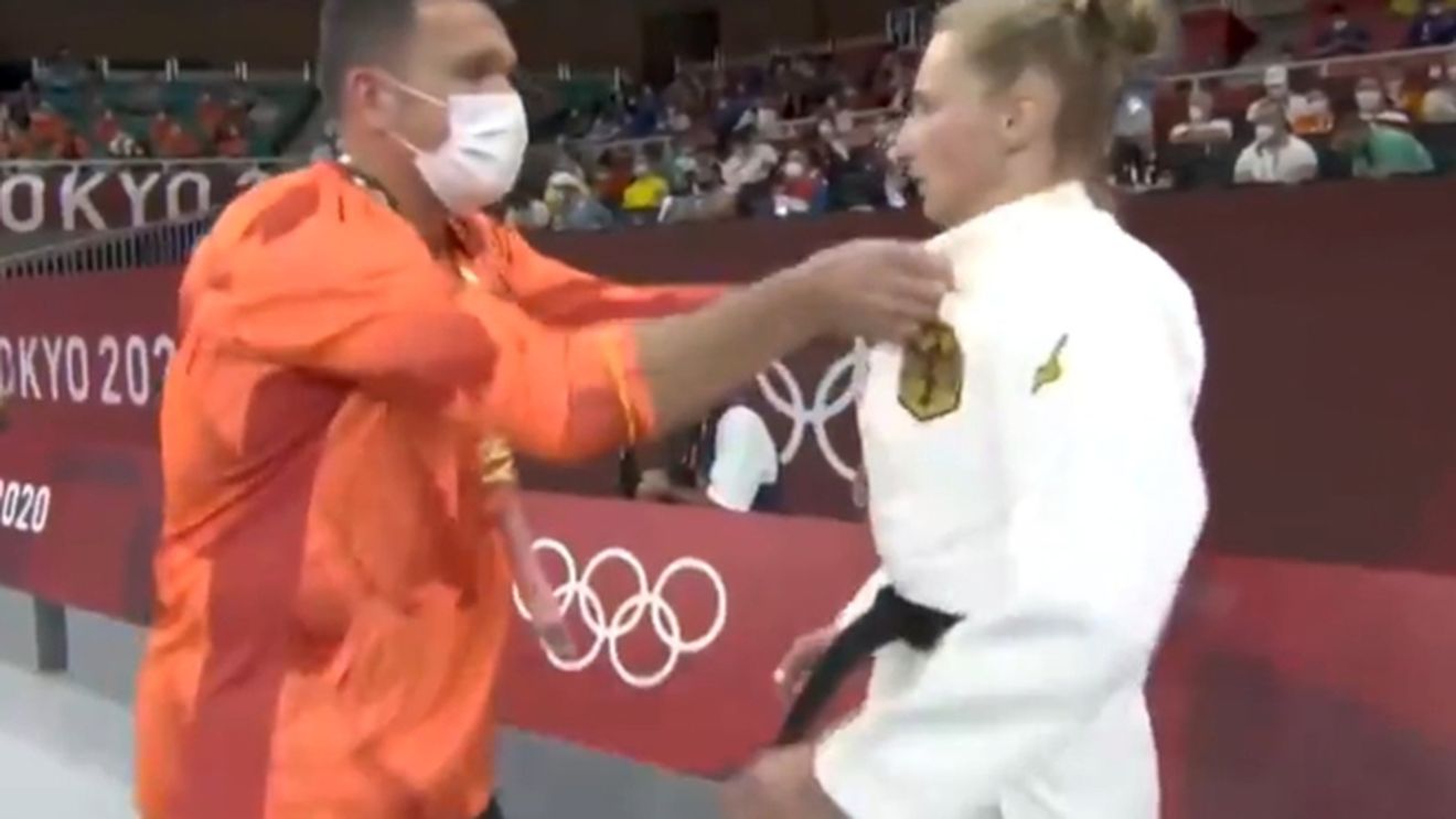 Prima reacție a sportivei pălmuite de antrenor la Jocurile Olimpice de la Tokyo. „Se pare că nu au fost suficiente" | VIDEO