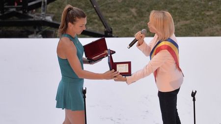 Gabriela Firea a vorbit pentru prima dată deschis despre evenimentul de pe Arena Națională dedicat Simonei Halep, în cadrul căruia a fost huiduită de peste 15.000 oameni: "M-am gândit că voi fi acuzată de aroganță..."