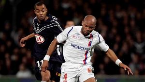 Boumsong, transferat de Panathinaikos