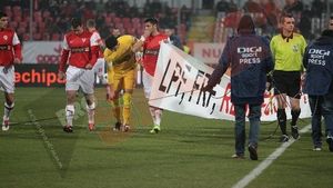 A fost erou cu Voința, acum îi ironizează pe steliști: "Noi nu avem OZN-uri ca ei!"** Singurul adversar care le poate 'fura' câinilor titlul de campioni de toamnă