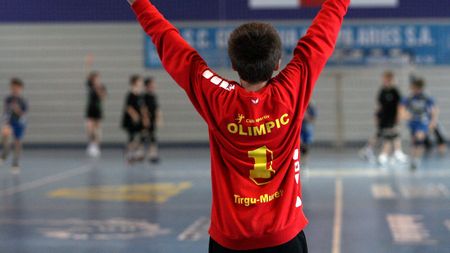 Proiect major pentru handbalul românesc la nivel de juniori! Sisteme defensive, modalități de atacare a sistemelor defensive, sarcini individuale și colective