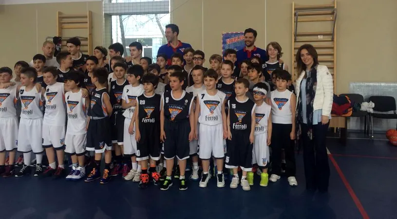 Virgil Stănescu, cursuri despre  fenomenul Harlem Globetrotters cu elevii unei școli de baschet 