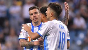Se face transferul lui Dan Nistor la FCSB? Mihai Rotaru a vorbit despre interesul lui Gigi Becali pentru mijlocașul său! Răspunsul clar al patronului Universității Craiova